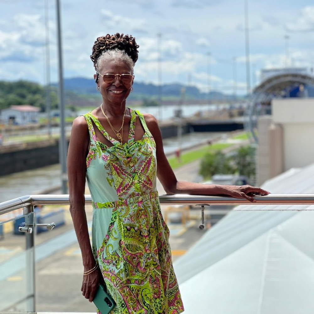 Meet your Posher, Pamela